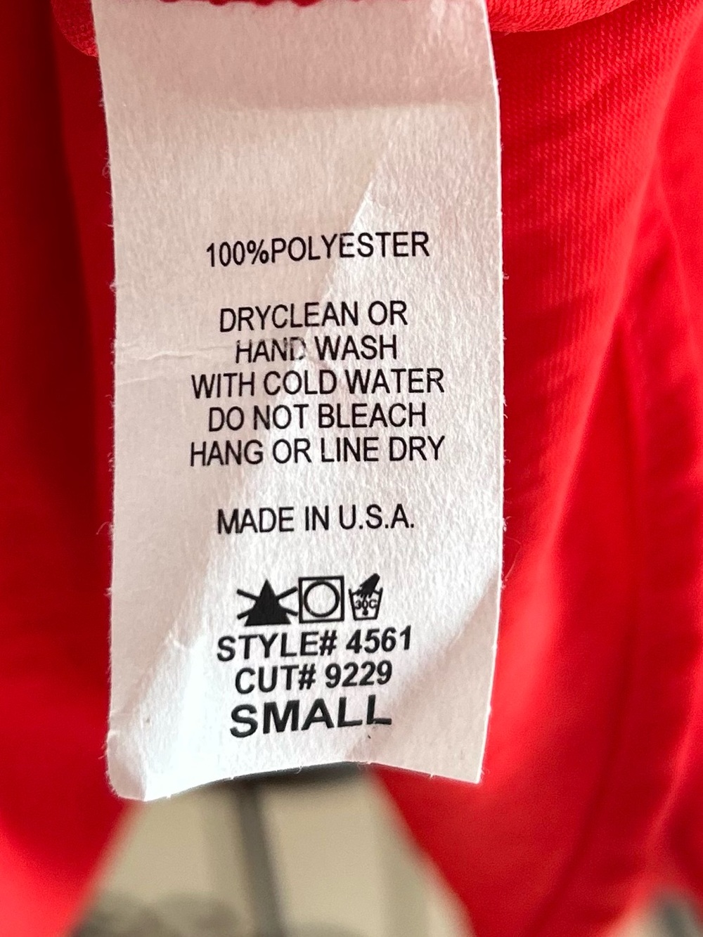 NWT Entro Women’s Red V-Neck Short Sleeve Relaxed Fit Top - Picture 3 of 4